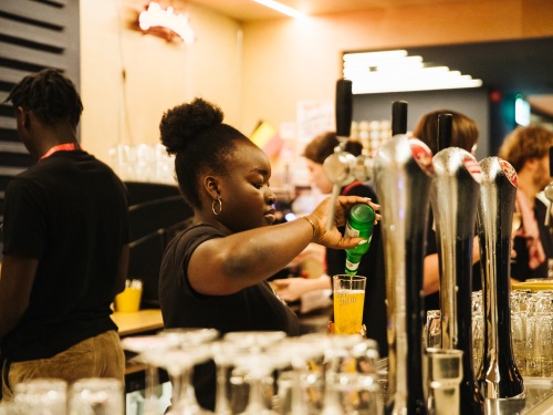 Hoe Te Leven - Sfeer - Arenberg - WEB -- 06 oktober 2023 - 19u55  - Britt Adams - 021.jpg